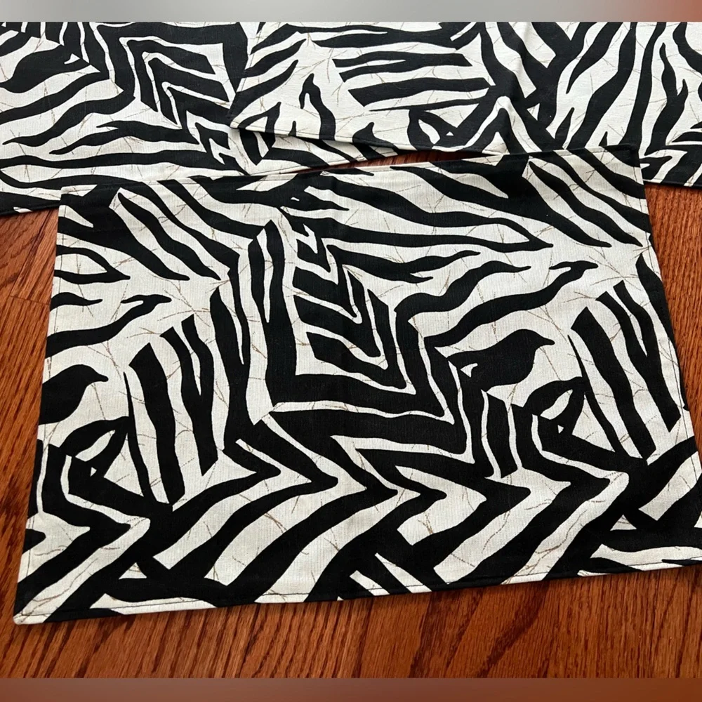 NWOT Zebra print handmade place mats set of 3